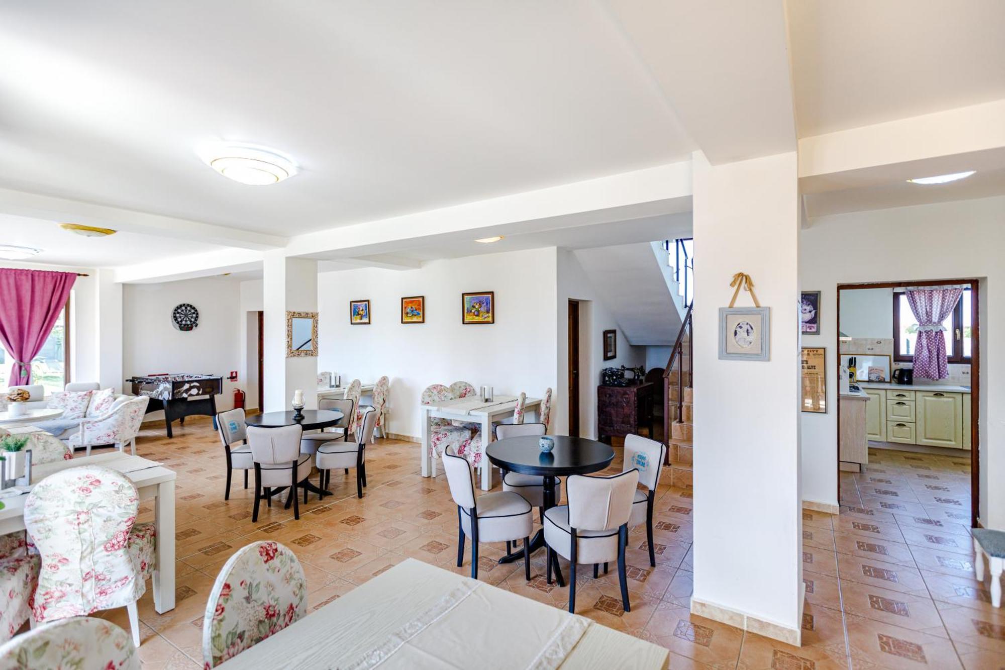 Gasthaus Sacalaz Hotell Timişoara Exteriör bild