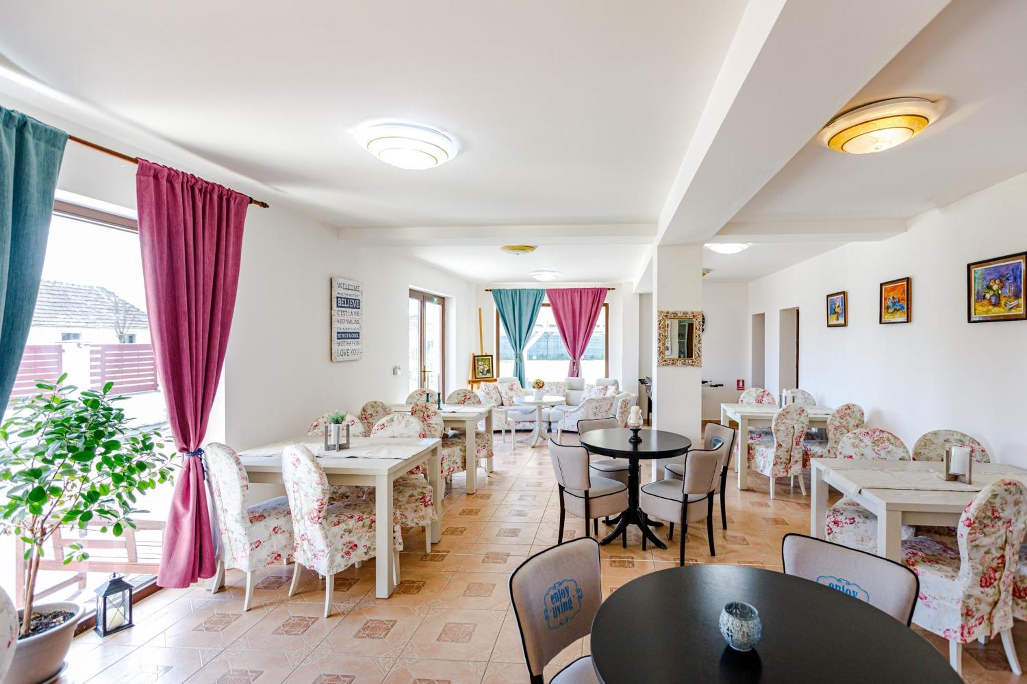 Gasthaus Sacalaz Hotell Timişoara Exteriör bild